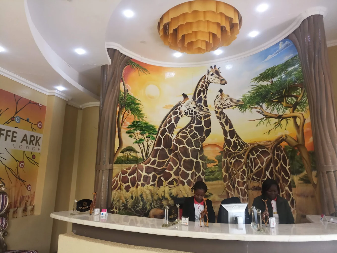 Giraffe Ark Game Lodge image 2
