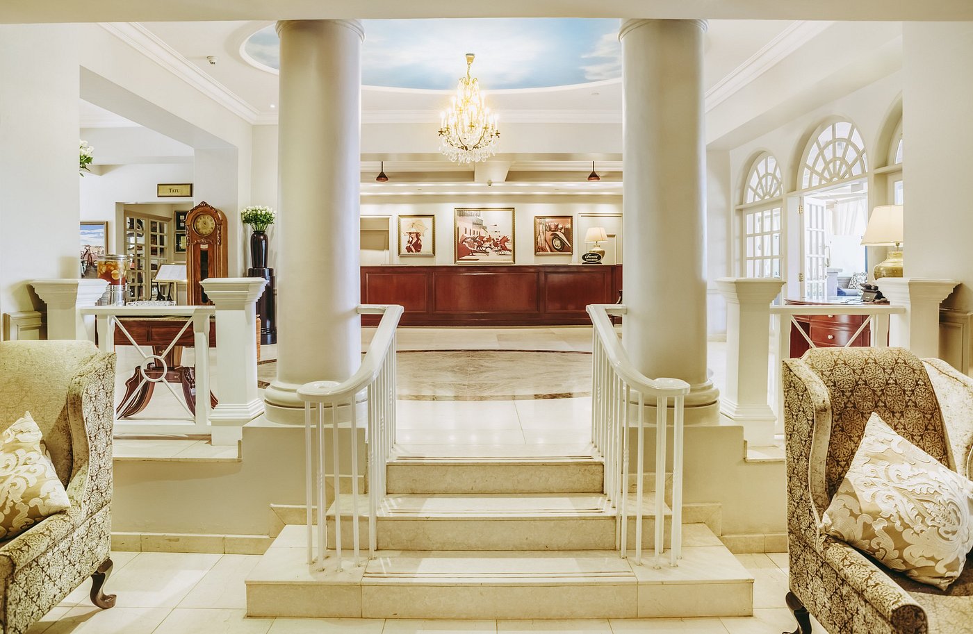 Fairmont The Norfolk Hotel image 2