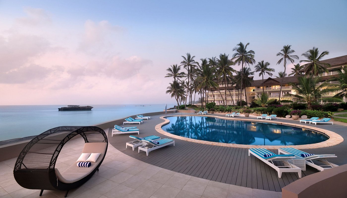Hemingways Watamu image 1