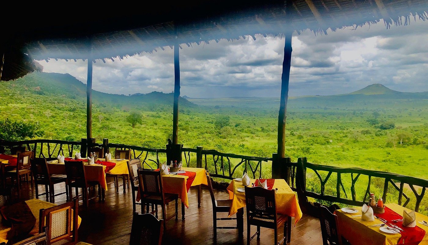Rhino Valley Lodge