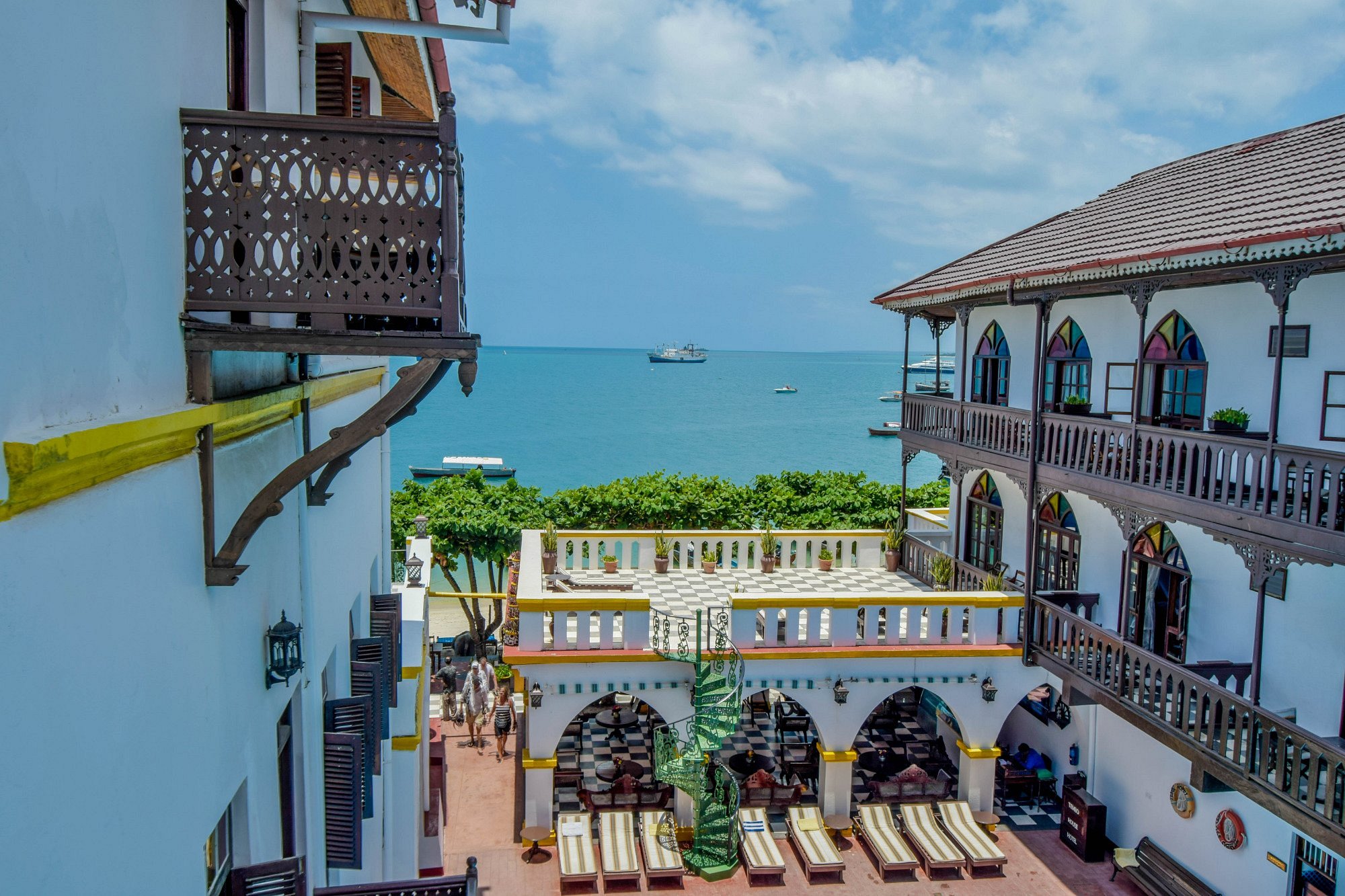 Tembo House Hotel image 1