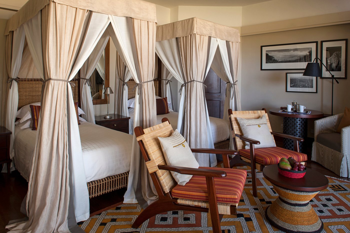 Four Seasons Safari Lodge image 2