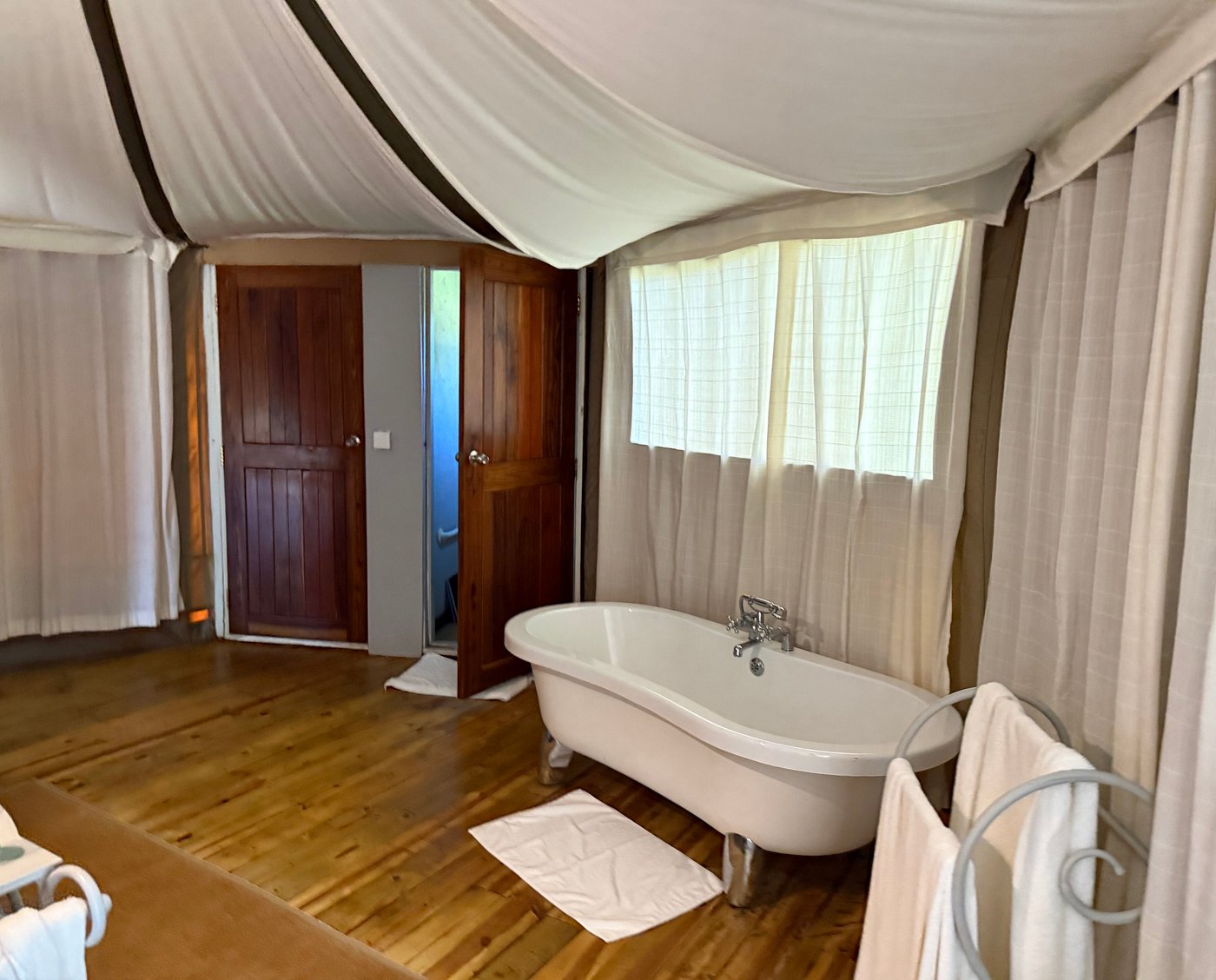 Lake Masek Tented Lodge image 3